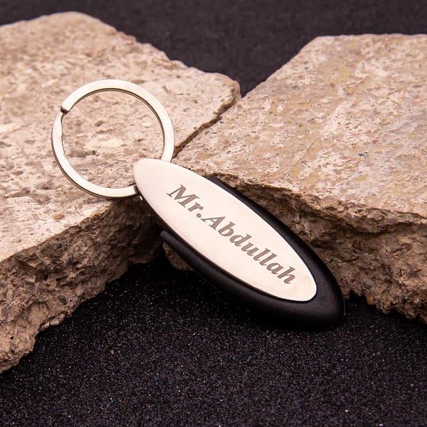 Crown Metallic Keychain With Engraved Name - Image 4